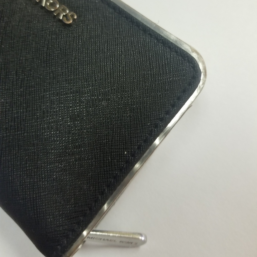 Michael Kors black Specchio wristlet - Picture 5 of 5